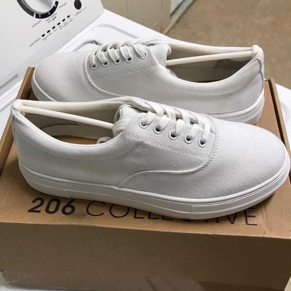 206 Collective Mark Lace Up Sneaker Size 10.5M